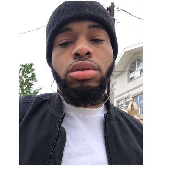 Meet your Posher, Enrique - Picture 1 of 1